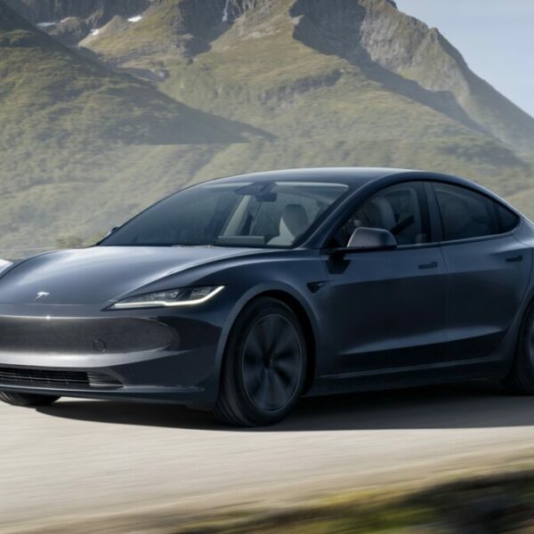tesla-model-3-long-range-2024-01